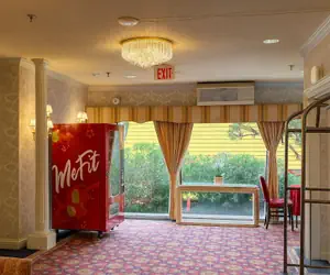 Photo 4 - Carlyle Hotel