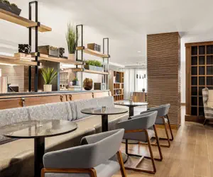 Photo 2 - Omaha Marriott