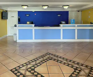 Photo 4 - Motel 6 Huntsville, AL – University Dr.