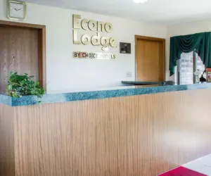 Photo 4 - Econo Lodge Elkhart North