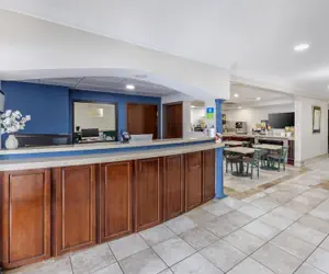 Photo 3 - SureStay Hotel by Best Western Morganton