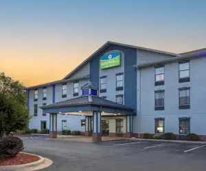 Photo 2 - SureStay Hotel by Best Western Morganton