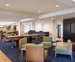 Photo 3 - Courtyard by Marriott Salt Lake City Airport