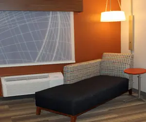 Photo 5 - Holiday Inn Express Winfield by IHG