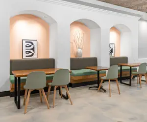 Photo 3 - The Live Hotel