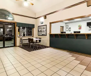 Photo 2 - Super 8 by Wyndham Fruita