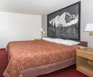 Photo 5 - Super 8 by Wyndham Fruita