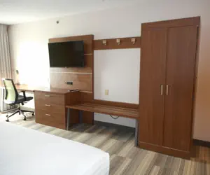 Photo 5 - Holiday Inn Express Fairfield by IHG