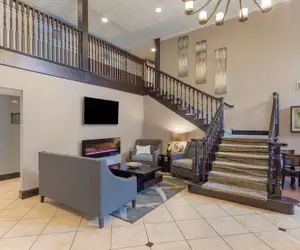 Photo 4 - Best Western Plus Russellville Hotel & Suites