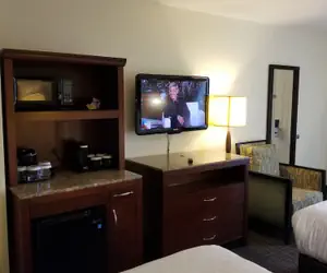 Photo 5 - Clarion Inn & Suites Central Clearwater Beach