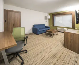 Photo 5 - Holiday Inn Express Chicago NW - Vernon Hills by IHG