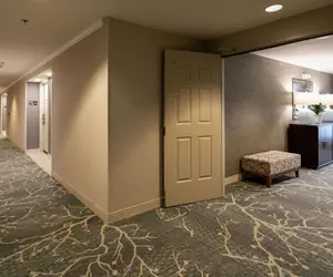 Photo 4 - Hampton Inn & Suites Nashville-Green Hills