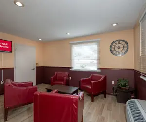 Photo 4 - Red Roof Inn Valdosta - University