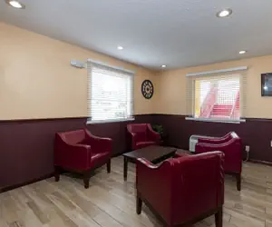 Photo 3 - Red Roof Inn Valdosta - University