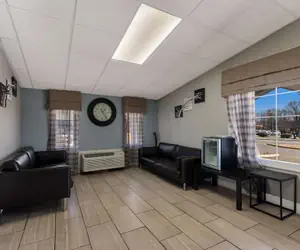 Photo 5 - Rodeway Inn Charlotte Airport Area