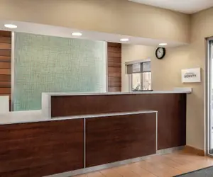 Photo 3 - Fairfield Inn by Marriott Philadelphia Airport