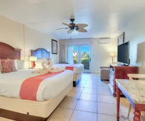 Photo 3 - La Fiesta Ocean Inn And Suites