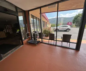 Photo 4 - Hotel Red Rose by Townhouse Covington I-64