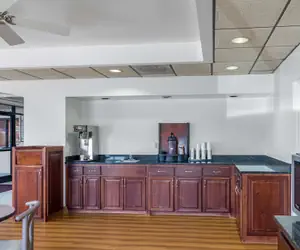 Photo 2 - Motel 6 Waycross GA