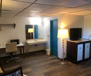 Photo 5 - The Georgetown Inn