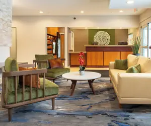 Photo 4 - Fairfield Inn & Suites by Marriott Minneapolis Eden Prairie