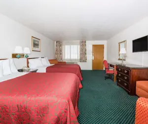 Photo 3 - Days Inn by Wyndham Kimball