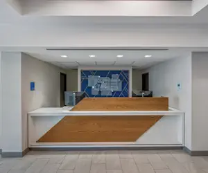 Photo 3 - Holiday Inn Express Hotel & Suites San Diego-Sorrento Valley by IHG