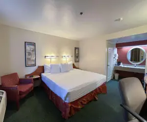 Photo 5 - Motel 6 Barstow, CA – I15 and Lenwood Road