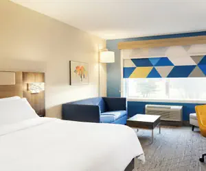 Photo 5 - Holiday Inn Express And Suites Joplin Southeast by IHG