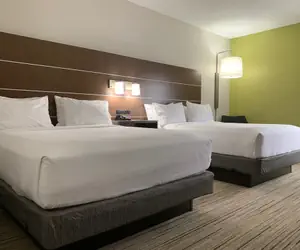 Photo 4 - Holiday Inn Express Hillsborough by IHG