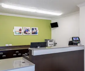 Photo 5 - Studio 6 Albuquerque, NM - North