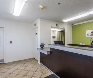 Photo 4 - Studio 6 Albuquerque, NM - North