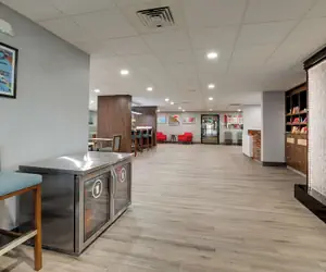 Photo 4 - Hampton Inn Lebanon