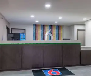 Photo 4 - Motel 6 Brenham, TX