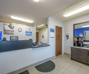 Photo 3 - Studio 6 Columbus, GA – Columbus Airport