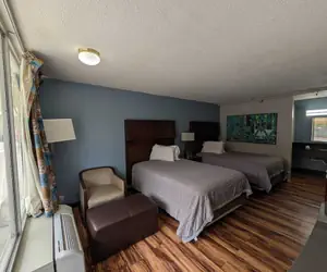 Photo 2 - OYO Hotel Catersville GA