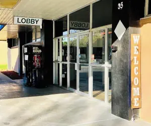 Photo 3 - OYO Hotel Catersville GA