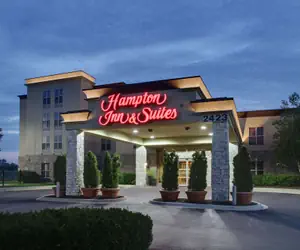 Photo 2 - Hampton Inn & Suites Chicago/Aurora