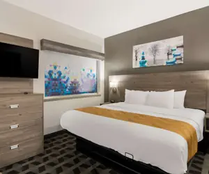 Photo 2 - Quality Inn & Suites Waco North