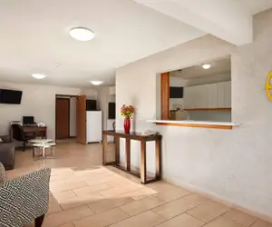 Photo 3 - Super 8 by Wyndham Concordia