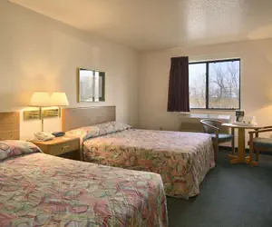 Photo 4 - Travelodge by Wyndham Hudsonville