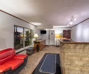 Photo 3 - Pigeon Forge Parkway Inn