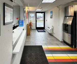 Photo 3 - Motel 6 Oshkosh, WI