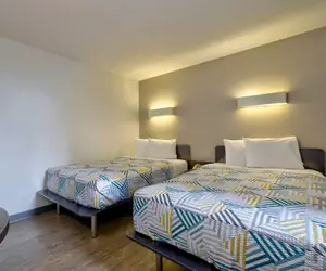 Photo 5 - Motel 6 Oshkosh, WI