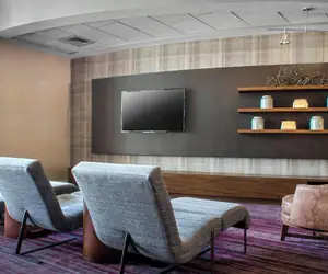 Photo 4 - Courtyard by Marriott Newark Elizabeth