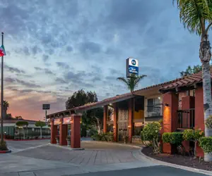 Photo 2 - Best Western Americana Inn