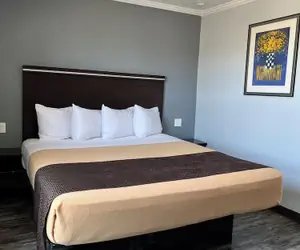 Photo 5 - Laguna Inn & Suites