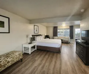 Photo 3 - Rose Garden Inn - San Jose Airport