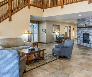 Photo 2 - Quality Inn & Suites Fort Madison near Hwy 61