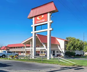 Photo 2 - Econo Lodge Miles City I-94